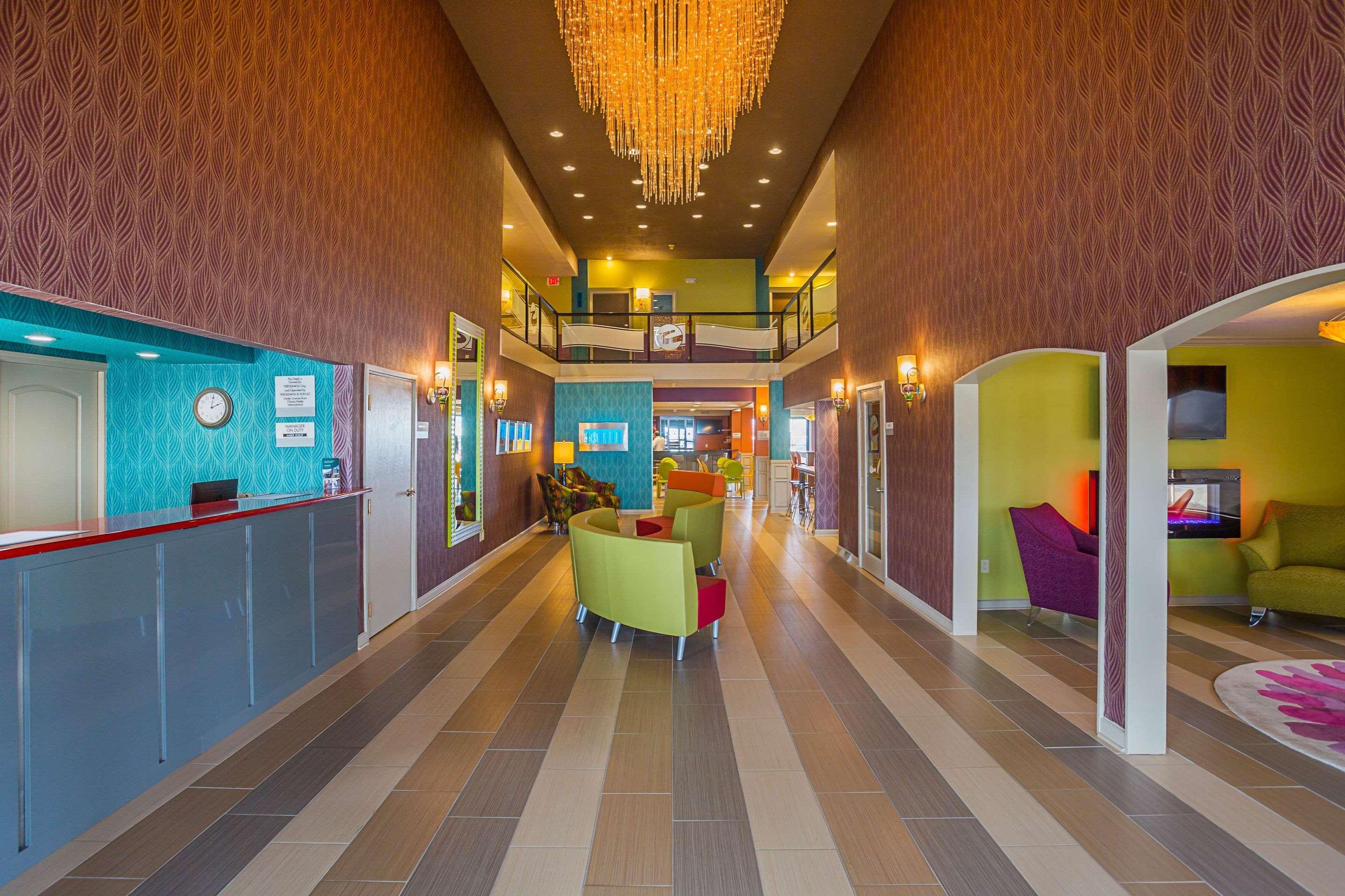 Clarion Inn & Suites Evansville Zewnętrze zdjęcie