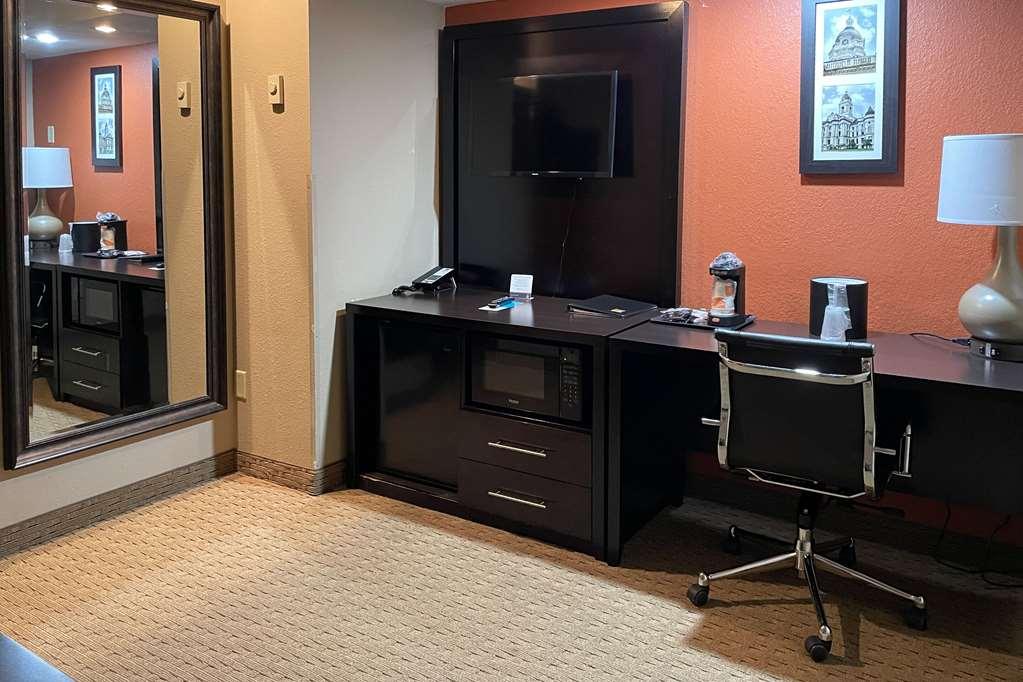 Clarion Inn & Suites Evansville Pokój zdjęcie